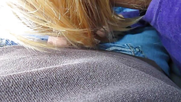 Sizzling panas amatur Rusia menggunakan dildo video kena jolok berjerawat untuk menggerudi ragutnya